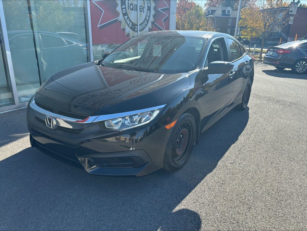 2018  Civic LX in Montréal, Quebec - 2 - w1024h768px