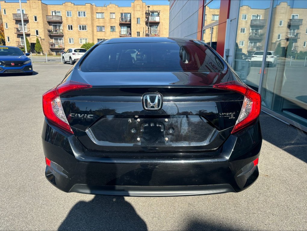 2018  Civic LX in Montréal, Quebec - 4 - w1024h768px