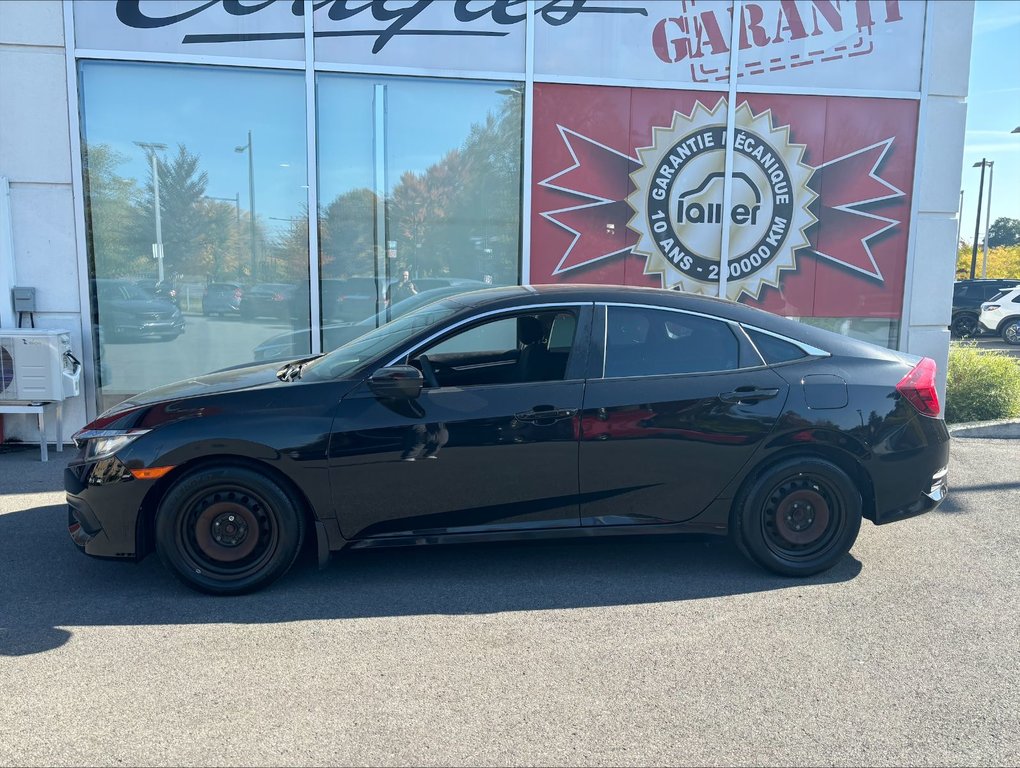 2018  Civic LX in Montréal, Quebec - 1 - w1024h768px