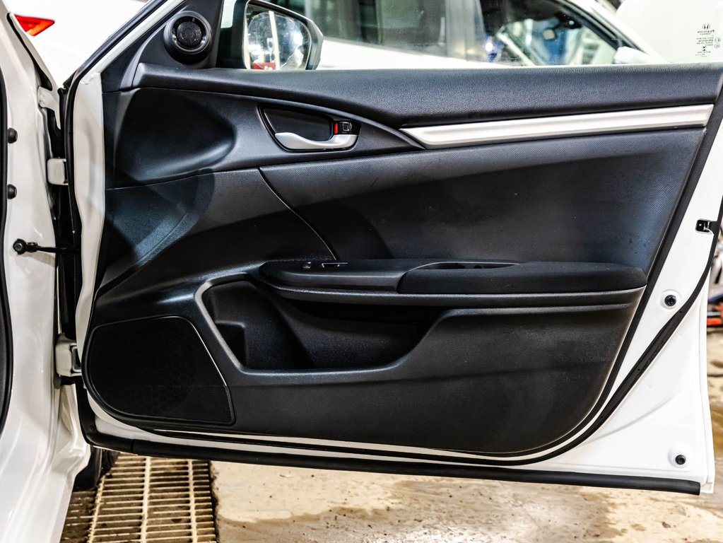 Honda Civic Sedan LX 2018 à Montréal, Québec - 16 - w1024h768px