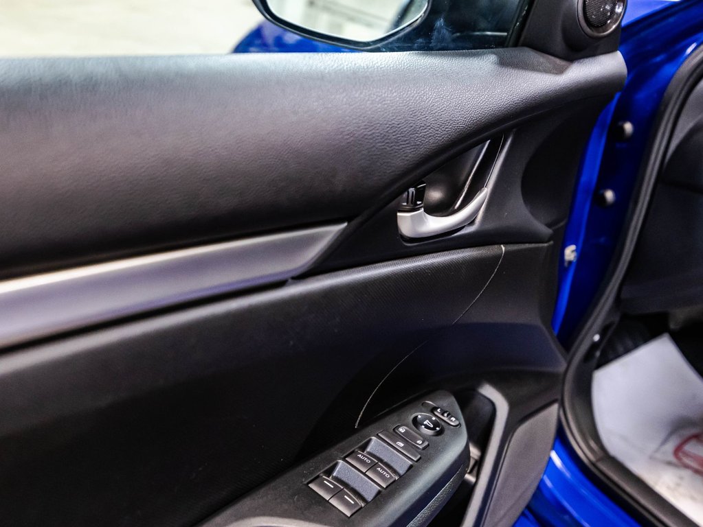 Honda Civic Sedan SE 2018 à Montréal, Québec - 12 - w1024h768px