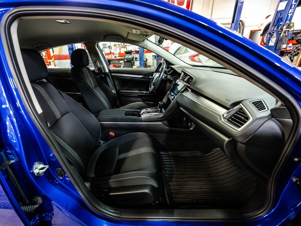Honda Civic Sedan SE 2018 à Montréal, Québec - 18 - w1024h768px