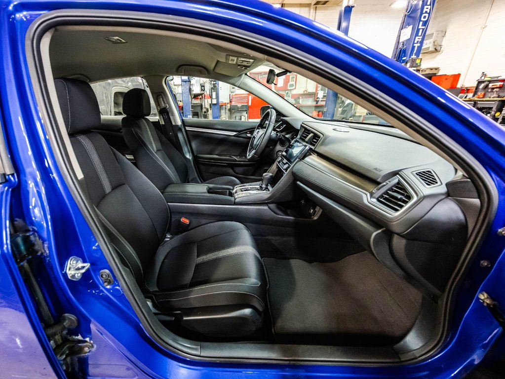 2019 Honda Civic Sedan LX in Montréal, Quebec - 17 - w1024h768px