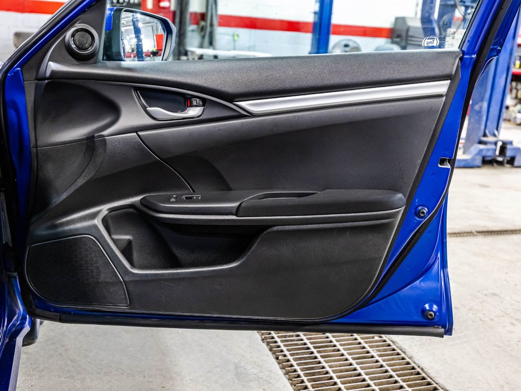 2019 Honda Civic Sedan LX in Montréal, Quebec - 16 - w1024h768px