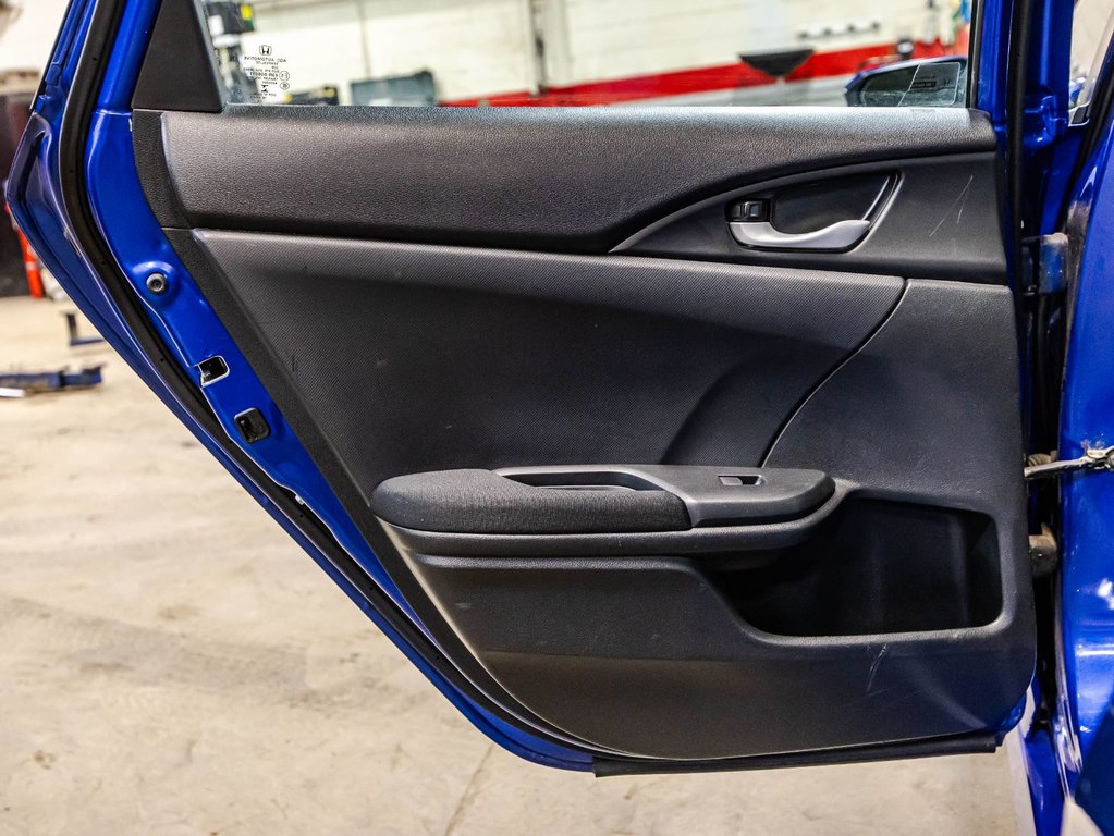 2019 Honda Civic Sedan LX in Montréal, Quebec - 12 - w1024h768px