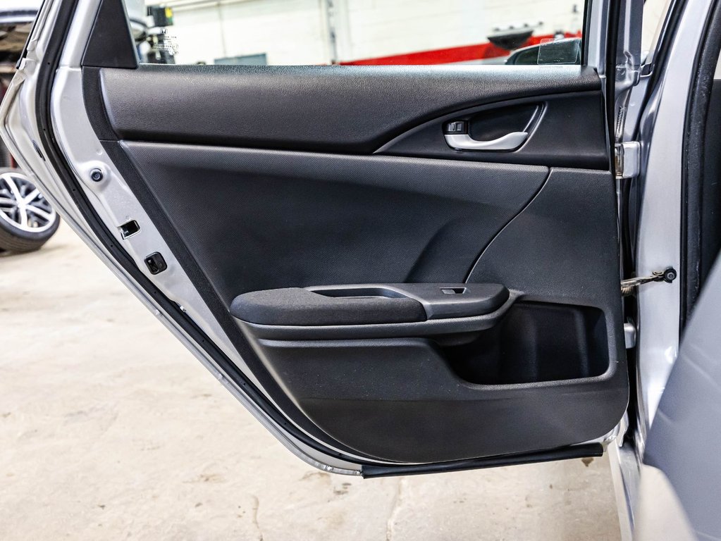 2019 Honda Civic Sedan LX in Montréal, Quebec - 12 - w1024h768px