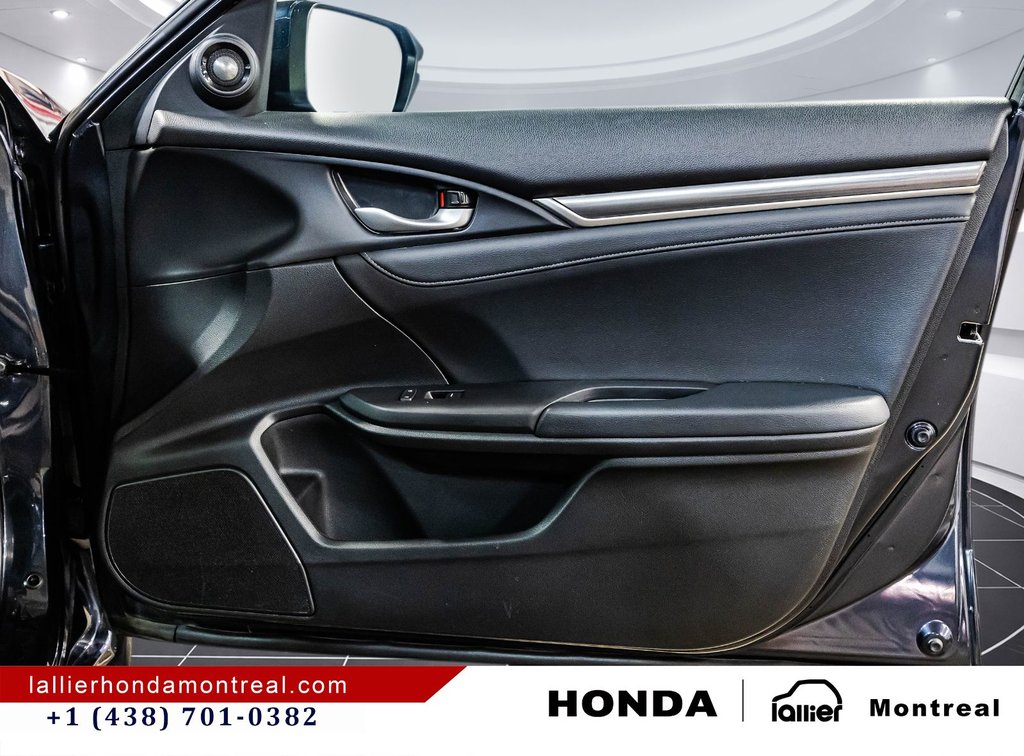 Honda Civic Sedan Touring 2019 à Montréal, Québec - 18 - w1024h768px