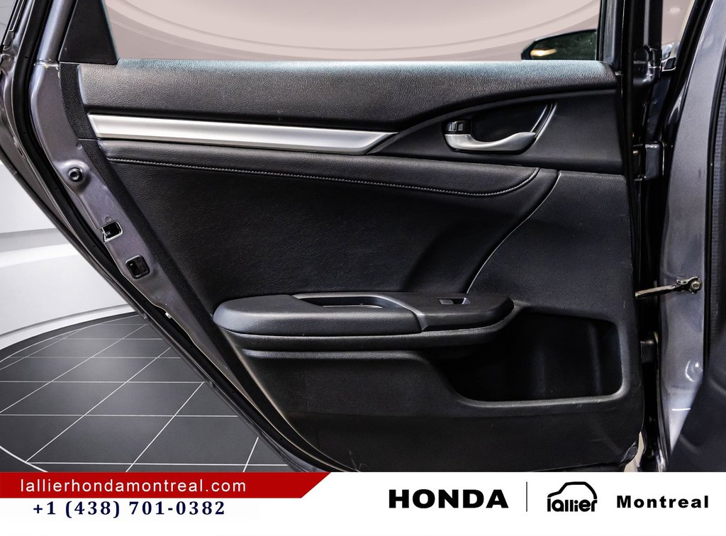 2020 Honda Civic Sedan Touring in Montréal, Quebec - 13 - w1024h768px