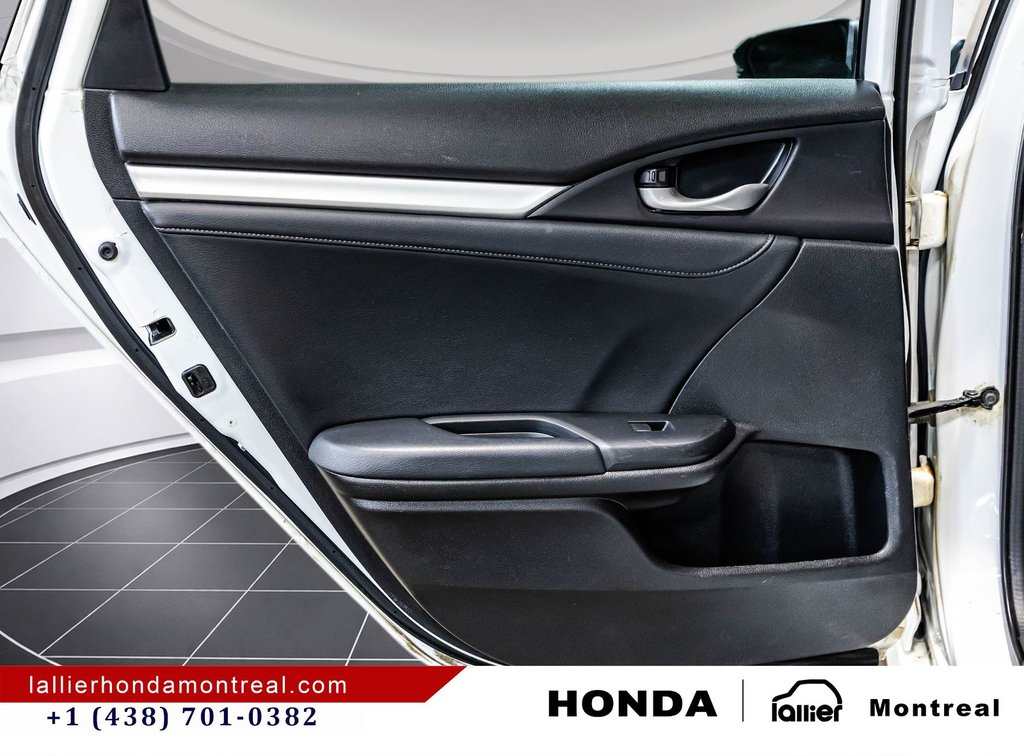 2020 Honda Civic Sedan Touring in Montréal, Quebec - 13 - w1024h768px