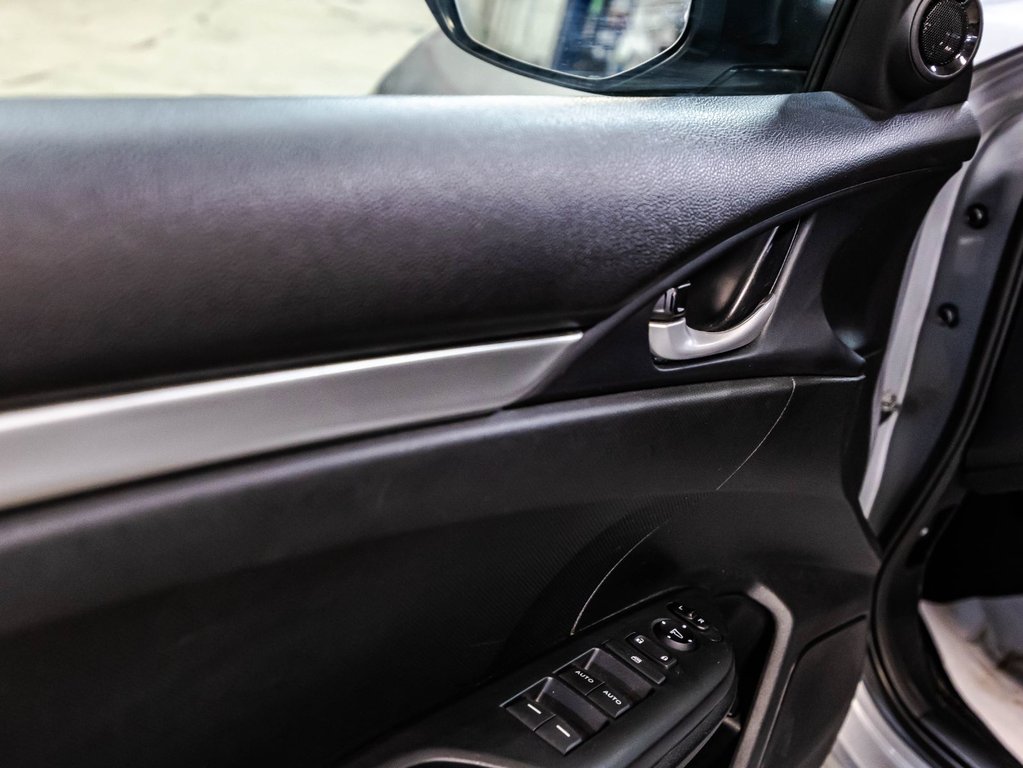 2021 Honda Civic Sedan LX in Montréal, Quebec - 11 - w1024h768px