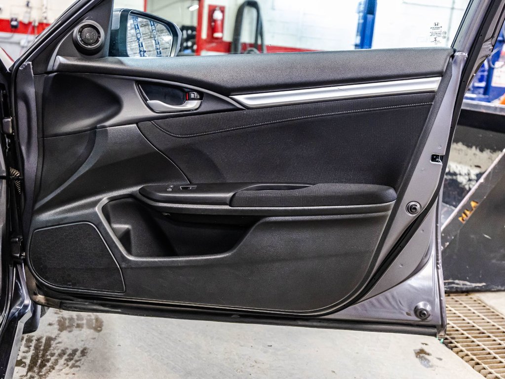 2021 Honda Civic Sedan EX in Montréal, Quebec - 17 - w1024h768px