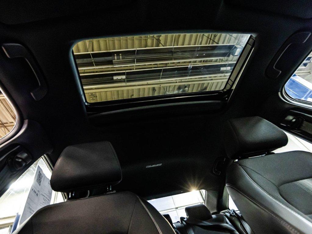 2022 Honda Civic Sedan Sport in Montréal, Quebec - 18 - w1024h768px