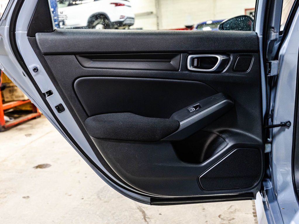 2022 Honda Civic Sedan Sport in Montréal, Quebec - 12 - w1024h768px