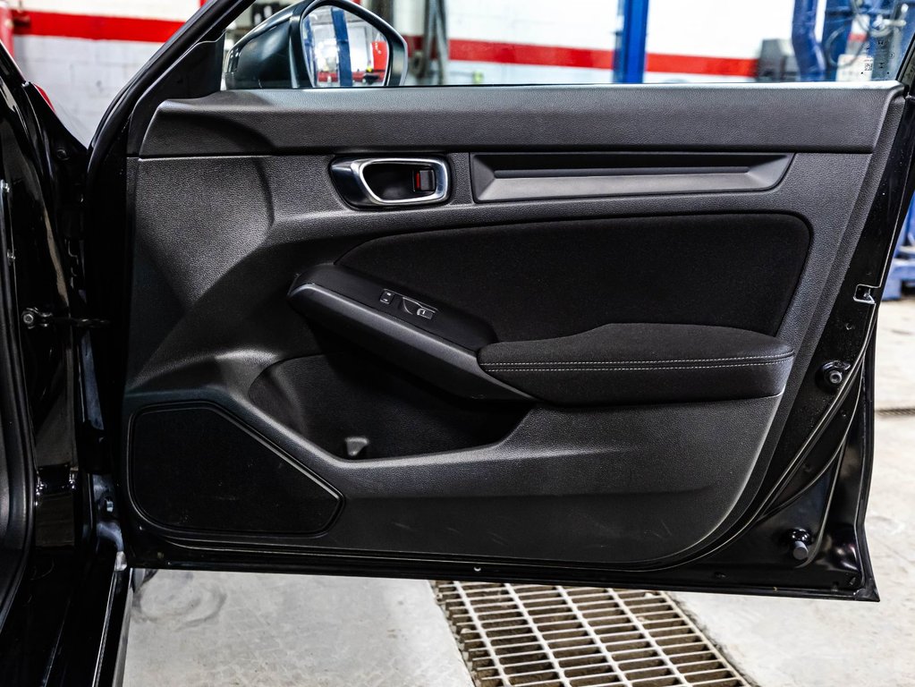 2022 Honda Civic Sedan LX in Montréal, Quebec - 16 - w1024h768px