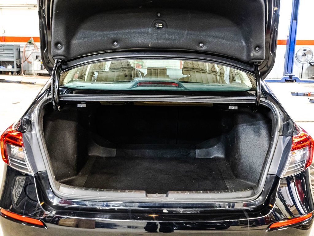 2022 Honda Civic Sedan LX in Montréal, Quebec - 15 - w1024h768px