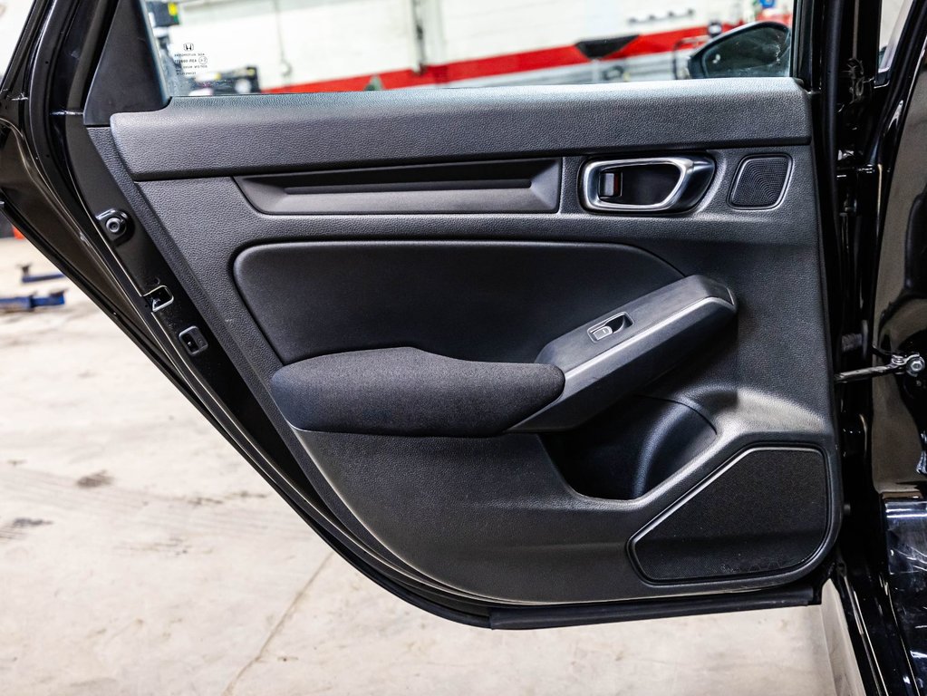 2022 Honda Civic Sedan LX in Montréal, Quebec - 12 - w1024h768px