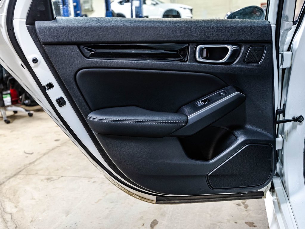 Honda Civic Sedan Touring 2022 à Montréal, Québec - 13 - w1024h768px