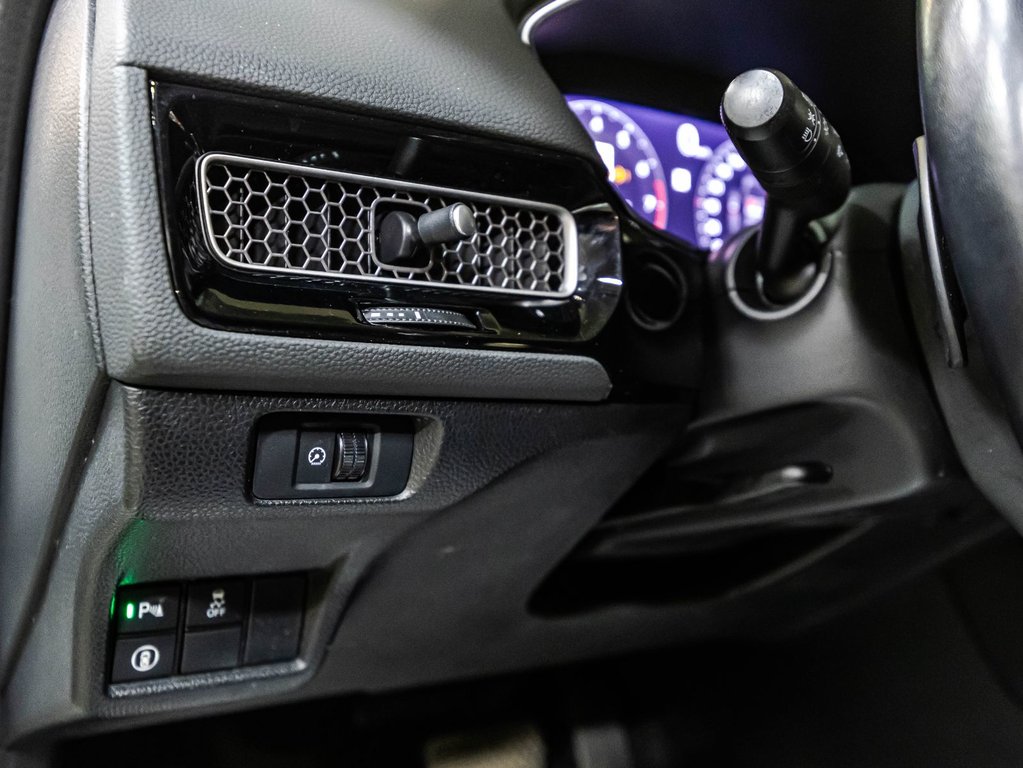 Honda Civic Sedan Touring 2022 à Montréal, Québec - 22 - w1024h768px