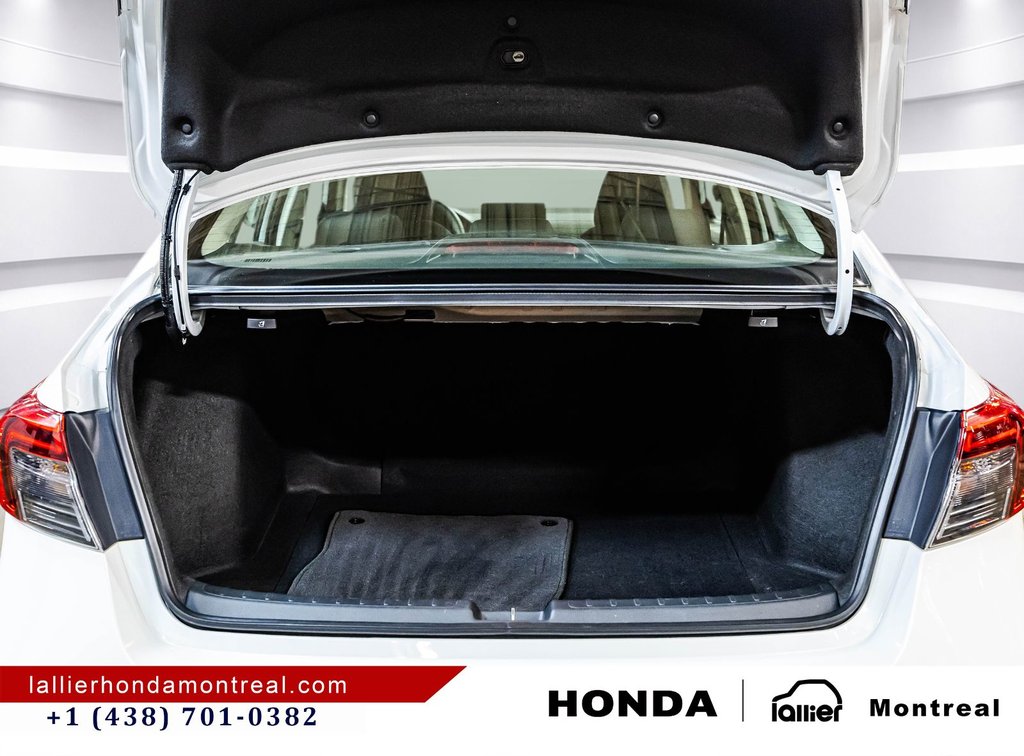 2022 Honda Civic Sedan LX in Montréal, Quebec - 15 - w1024h768px