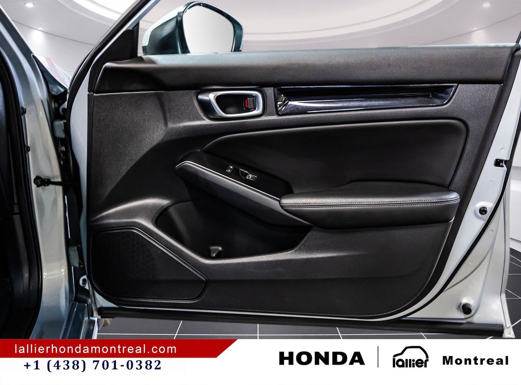 2022 Honda Civic Sedan Touring in Montréal, Quebec - 17 - w1024h768px