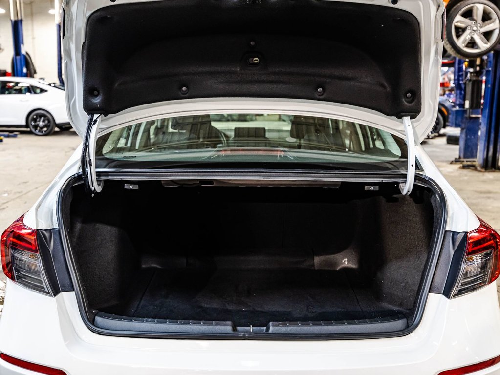 Honda Civic Sedan EX 2023 à Montréal, Québec - 15 - w1024h768px