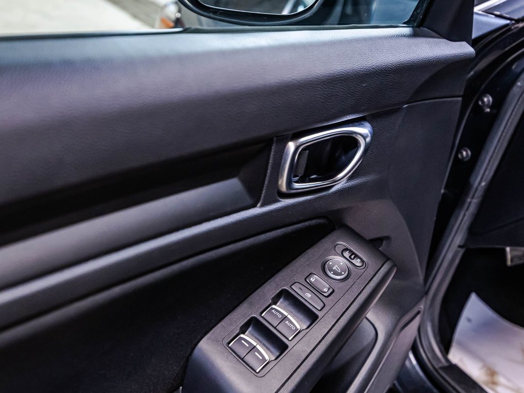 Honda Civic Sedan SPORT 2023 à Montréal, Québec - 11 - w1024h768px