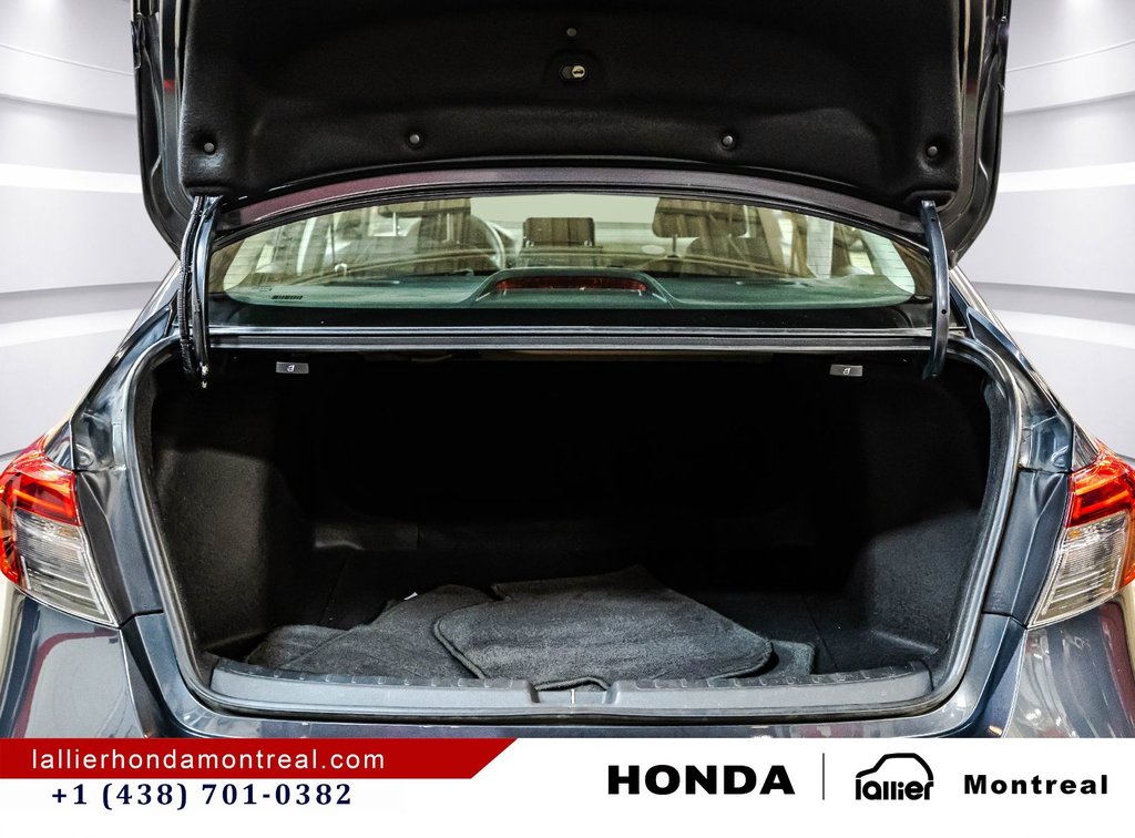 2023 Honda Civic Sedan LX in Montréal, Quebec - 15 - w1024h768px