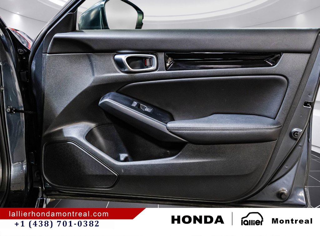 2023 Honda Civic Sedan Touring in Montréal, Quebec - 17 - w1024h768px