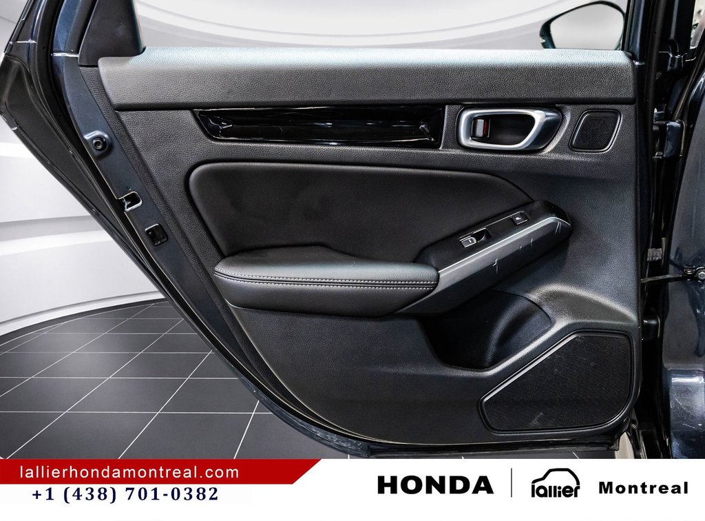 2023 Honda Civic Sedan Touring in Montréal, Quebec - 13 - w1024h768px