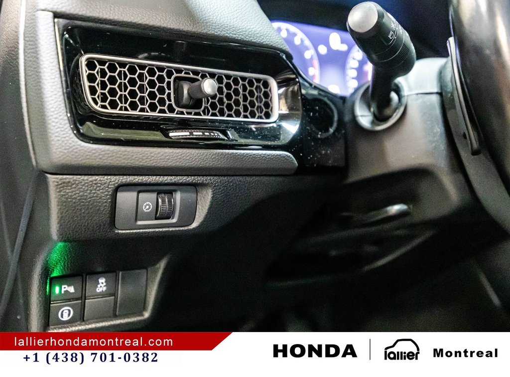 2023 Honda Civic Sedan Touring in Montréal, Quebec - 22 - w1024h768px