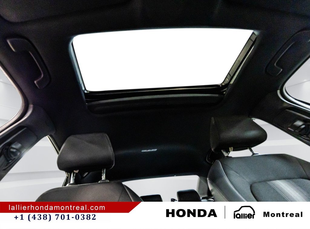 2023 Honda Civic Sedan SPORT in Montréal, Quebec - 18 - w1024h768px