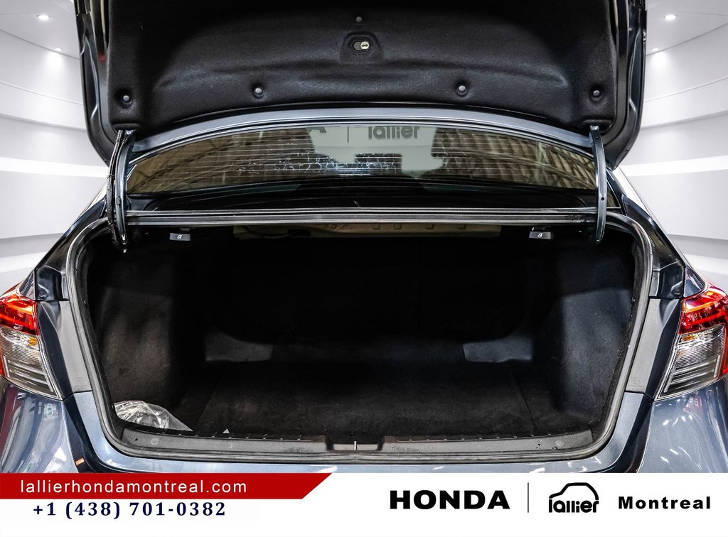 2023 Honda Civic Sedan SPORT in Montréal, Quebec - 15 - w1024h768px
