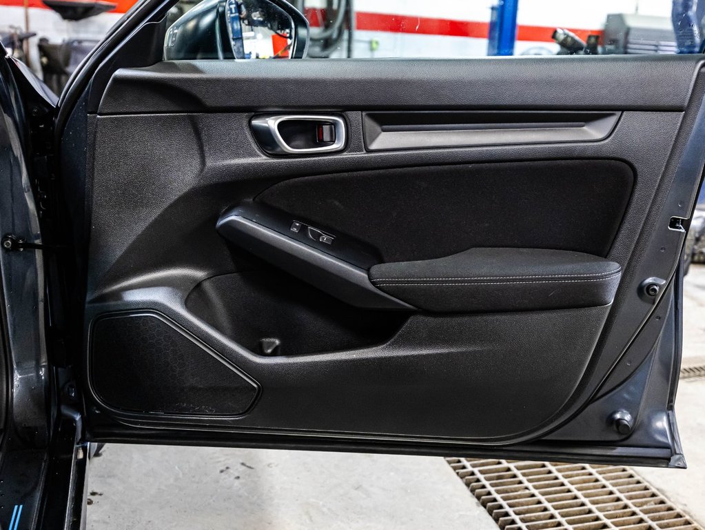 Honda Civic Sedan LX-B 2024 à , Québec - 16 - w1024h768px