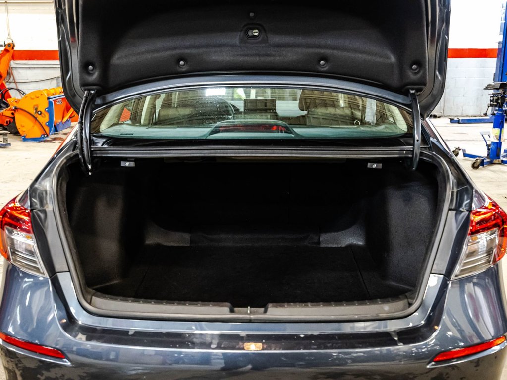 Honda Civic Sedan LX-B 2024 à , Québec - 15 - w1024h768px