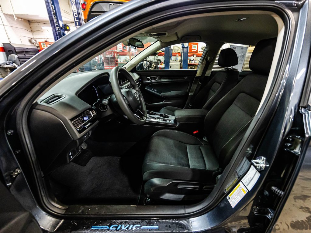 Honda Civic Sedan LX-B 2024 à , Québec - 18 - w1024h768px