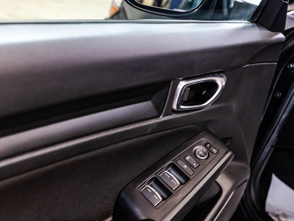 Honda Civic Sedan LX-B 2024 à Montréal, Québec - 11 - w1024h768px