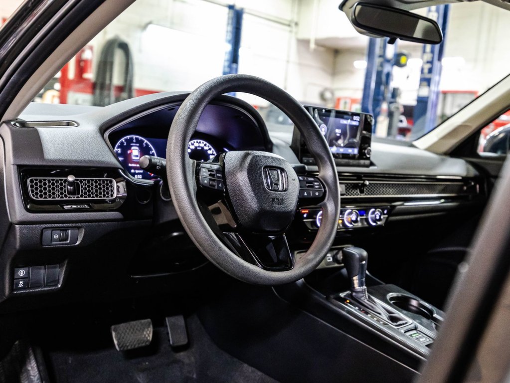 Honda Civic Sedan LX-B 2024 à Montréal, Québec - 19 - w1024h768px