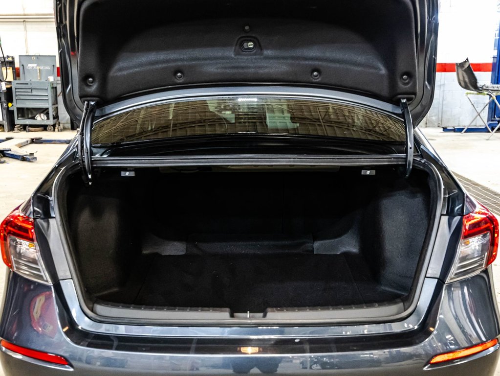 Honda Civic Sedan LX-B 2024 à Montréal, Québec - 15 - w1024h768px