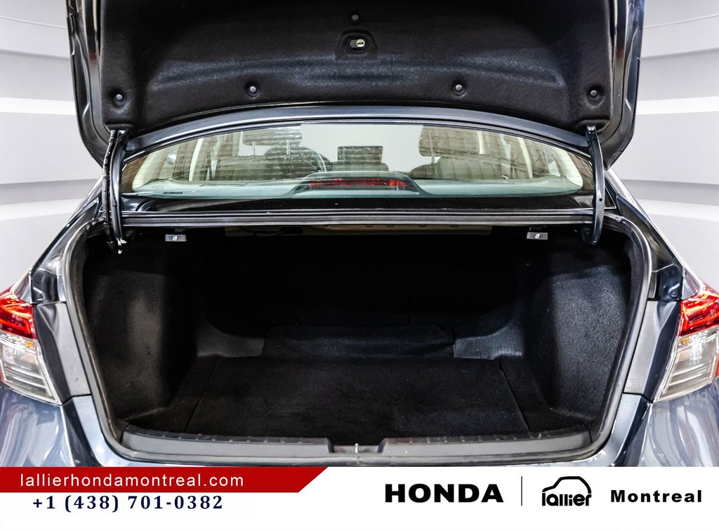 2024 Honda Civic Sedan LX-B in Montréal, Quebec - 15 - w1024h768px