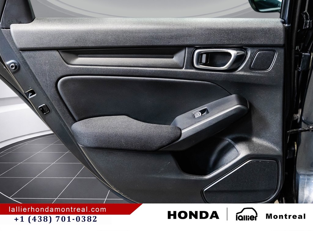 Honda Civic Sedan LX-B 2024 à Montréal, Québec - 12 - w1024h768px