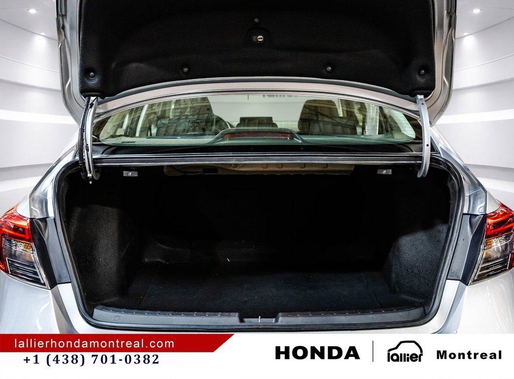 2024 Honda Civic Sedan EX in Montréal, Quebec - 16 - w1024h768px