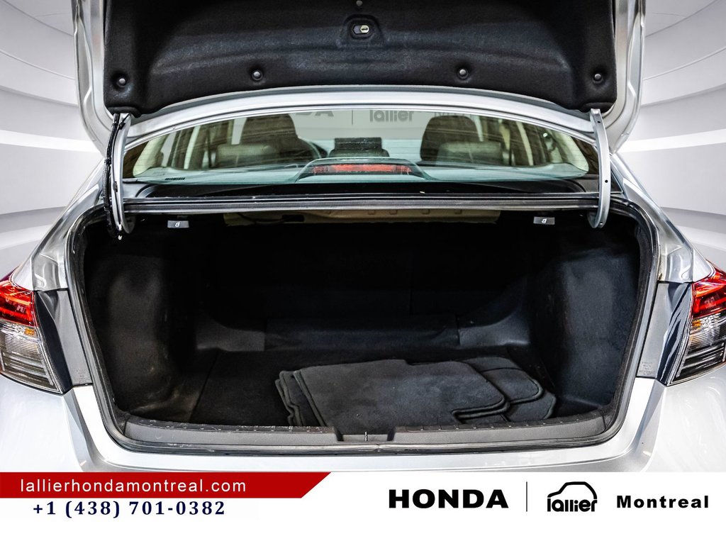 Honda Civic Sedan LX-B 2024 à Montréal, Québec - 15 - w1024h768px
