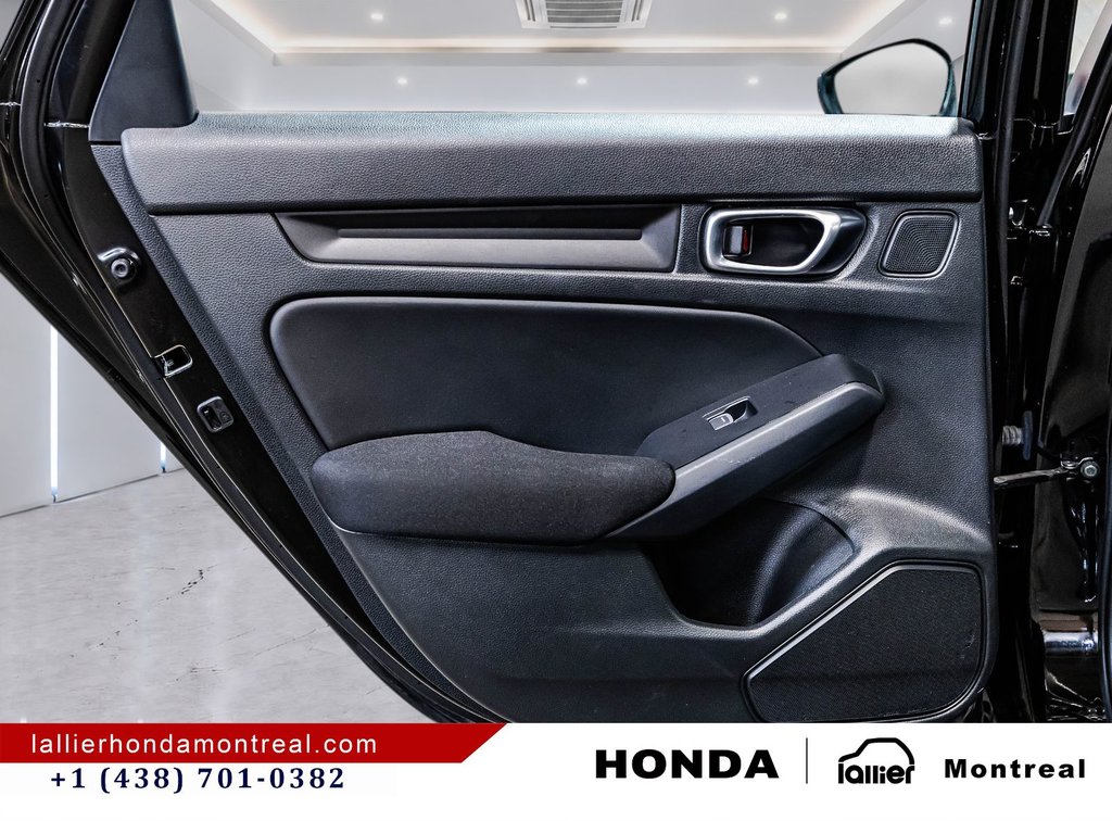 Honda Civic Sedan LX-B 2024 à Montréal, Québec - 12 - w1024h768px