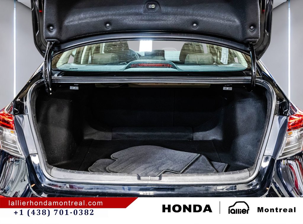 Honda Civic Sedan LX-B 2024 à Montréal, Québec - 15 - w1024h768px