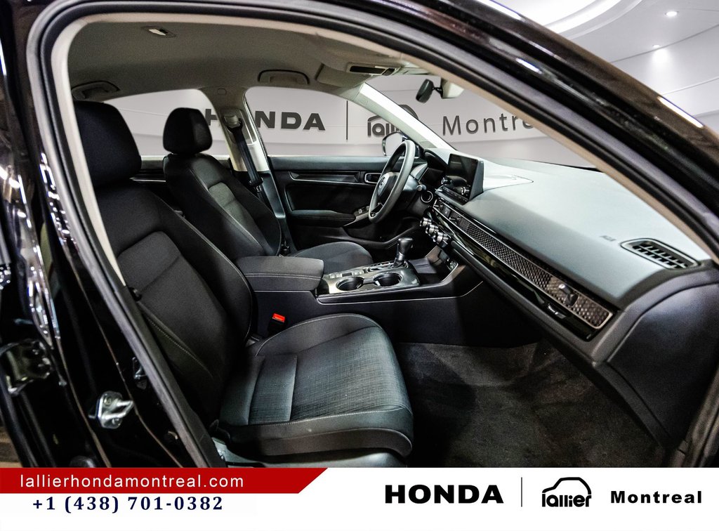 2025 Honda Civic Sedan LX in Montréal, Quebec - 17 - w1024h768px