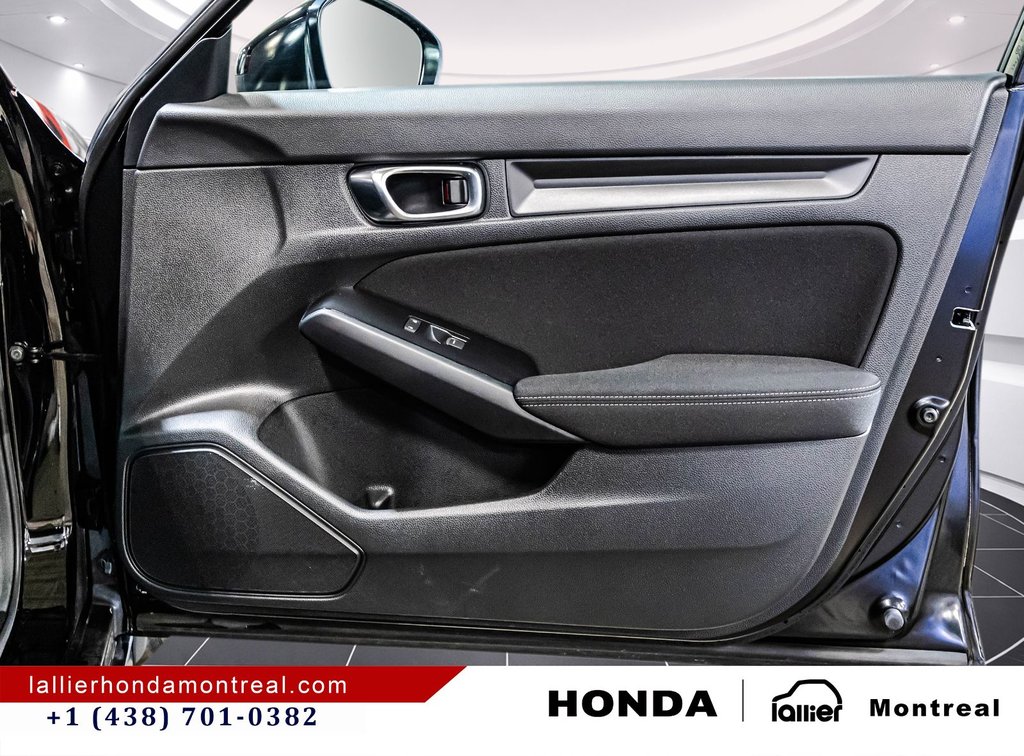 2025 Honda Civic Sedan LX in Montréal, Quebec - 16 - w1024h768px