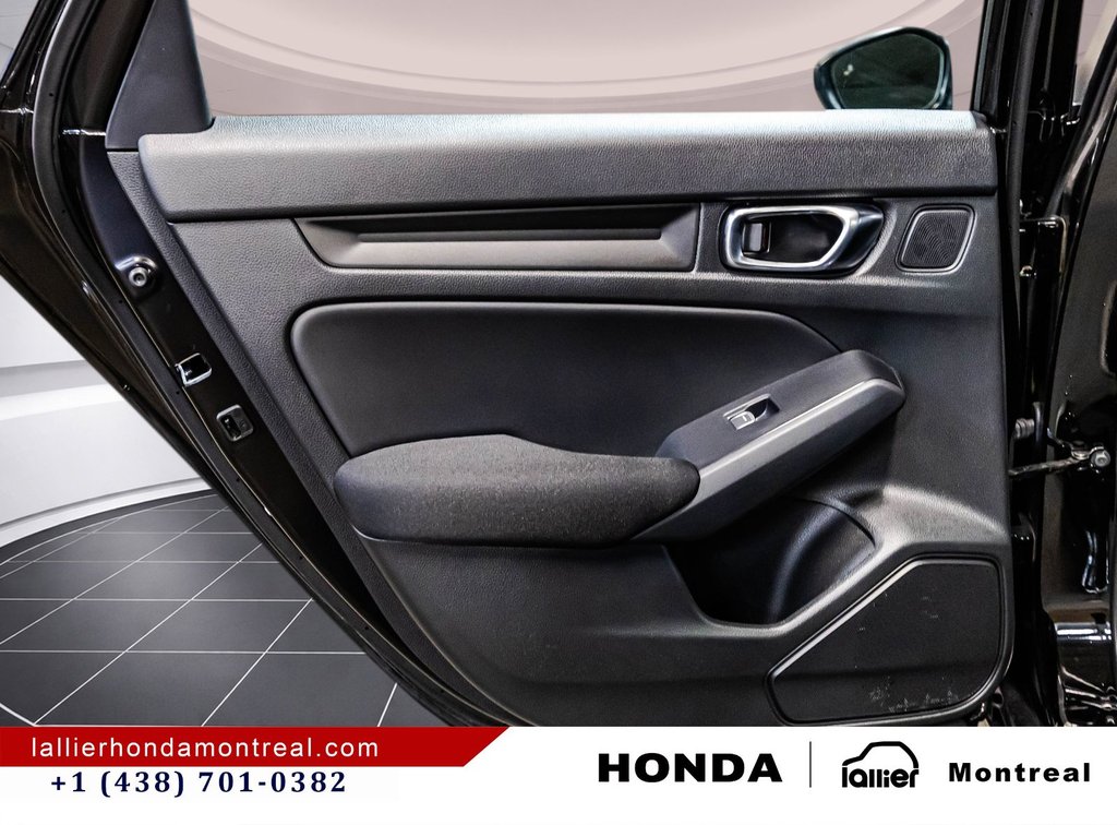 2025 Honda Civic Sedan LX in Montréal, Quebec - 12 - w1024h768px