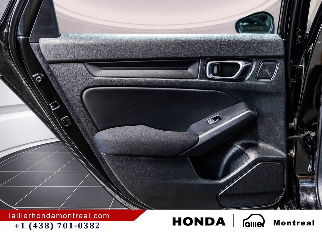 Honda Civic Sedan LX 2025 à Montréal, Québec - 12 - w1024h768px