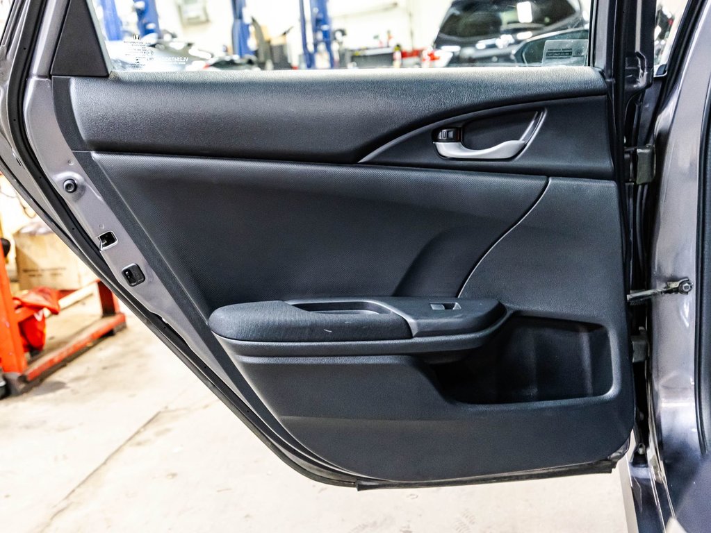 Honda Civic LX 2016 à Montréal, Québec - 12 - w1024h768px