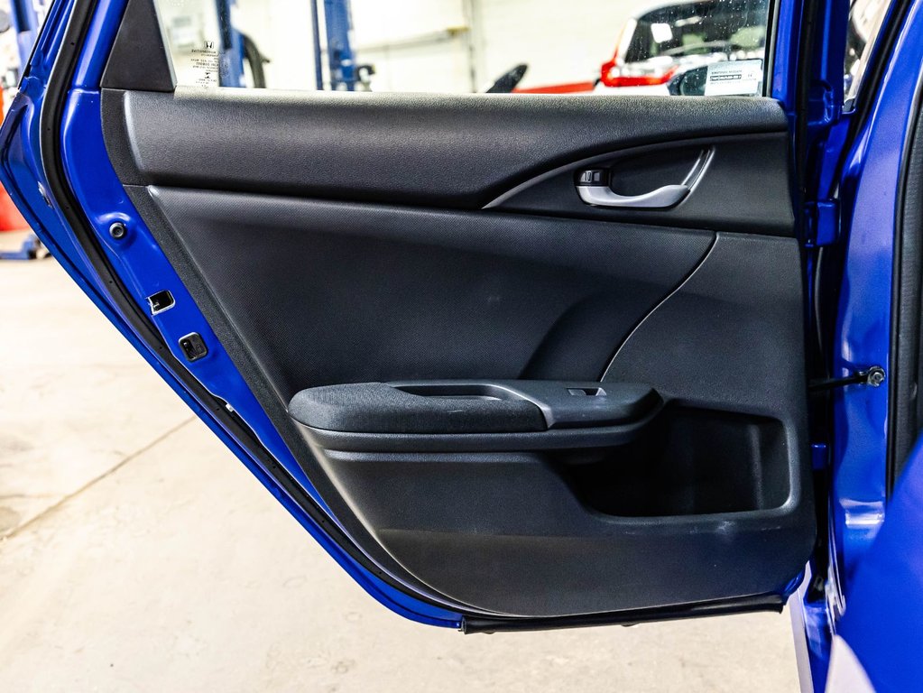 Honda Civic LX 2017 à , Québec - 12 - w1024h768px